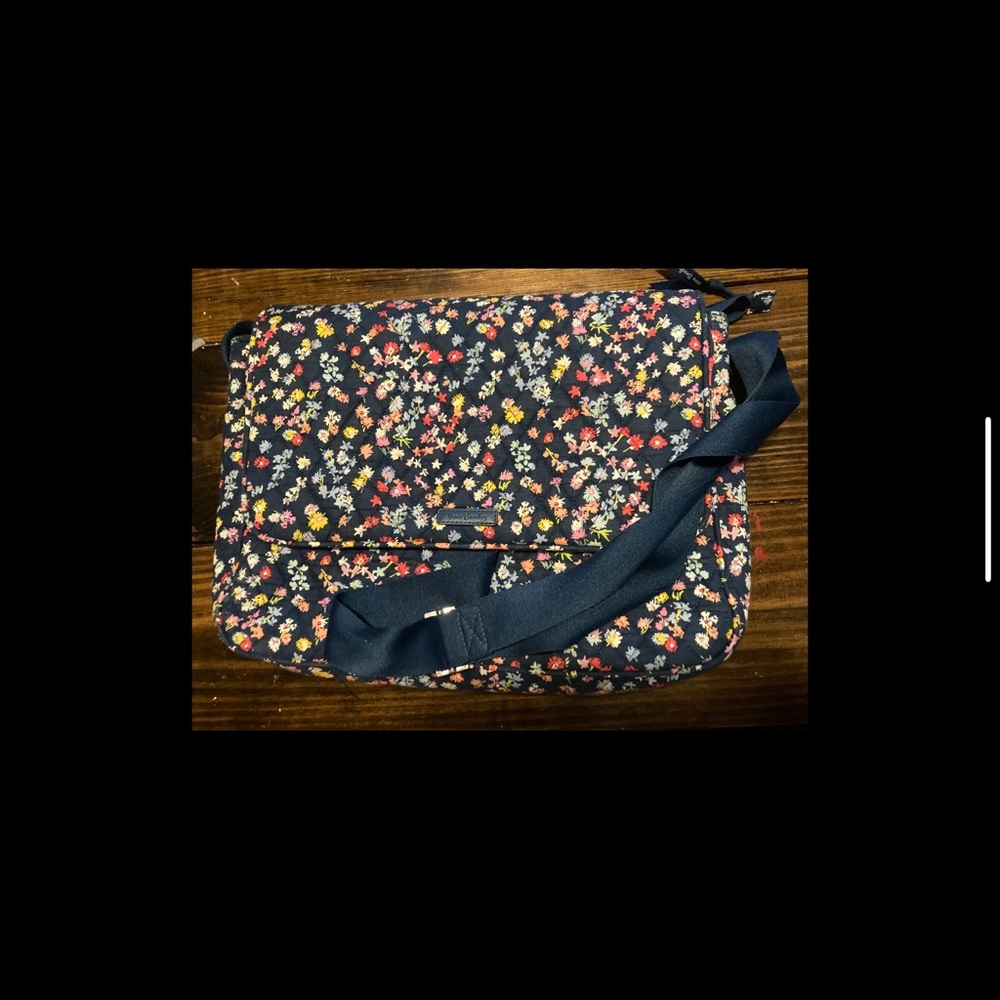 Vera Bradley laptop messenger bag